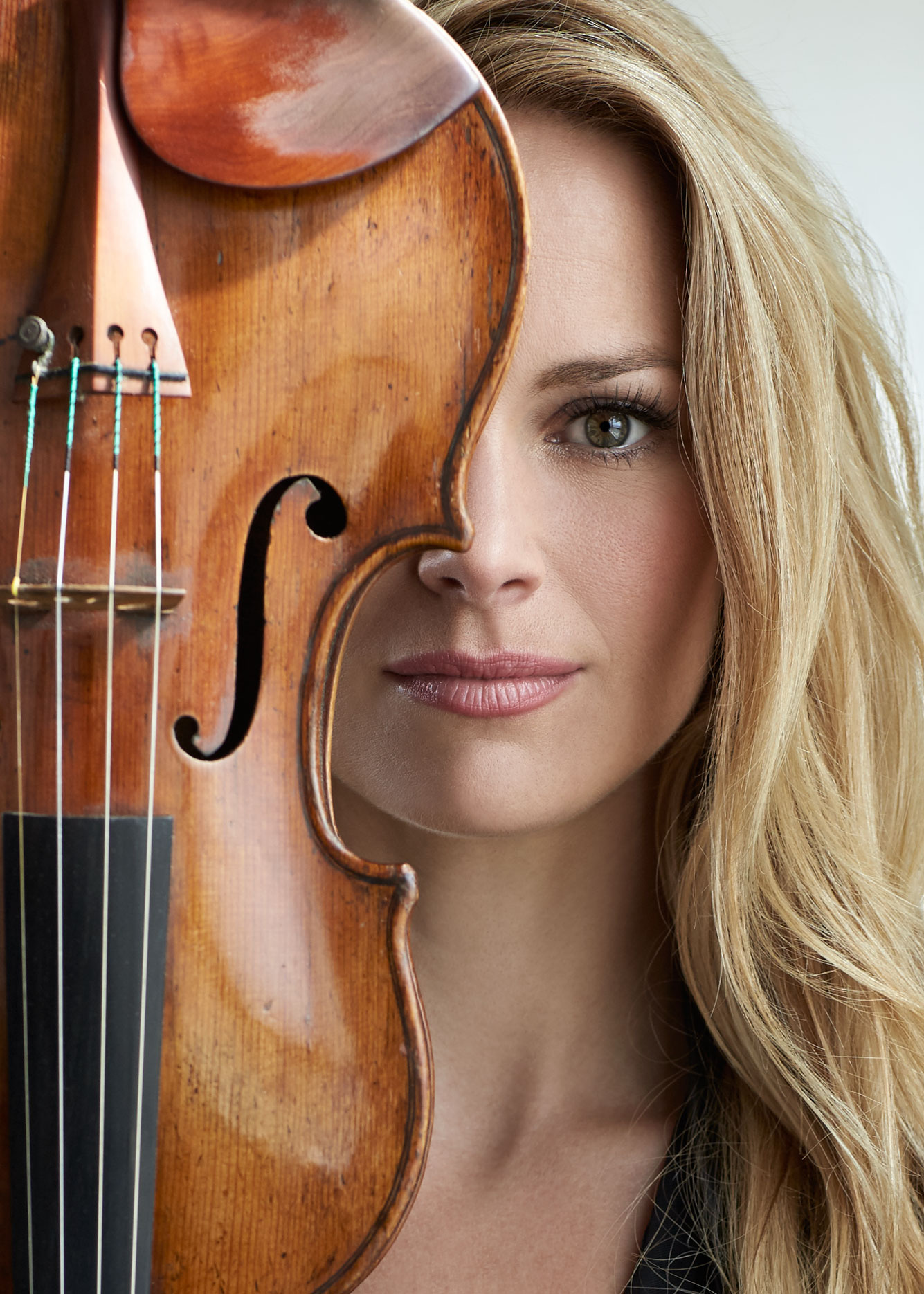 Caroline Campbell violinist